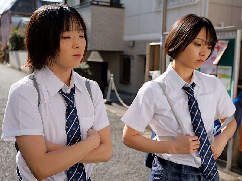 男子校の親友は実は女子！？ ニューハーフつるぺたボーイッシュレズビアン 近藤ムム/もなみ鈴 1